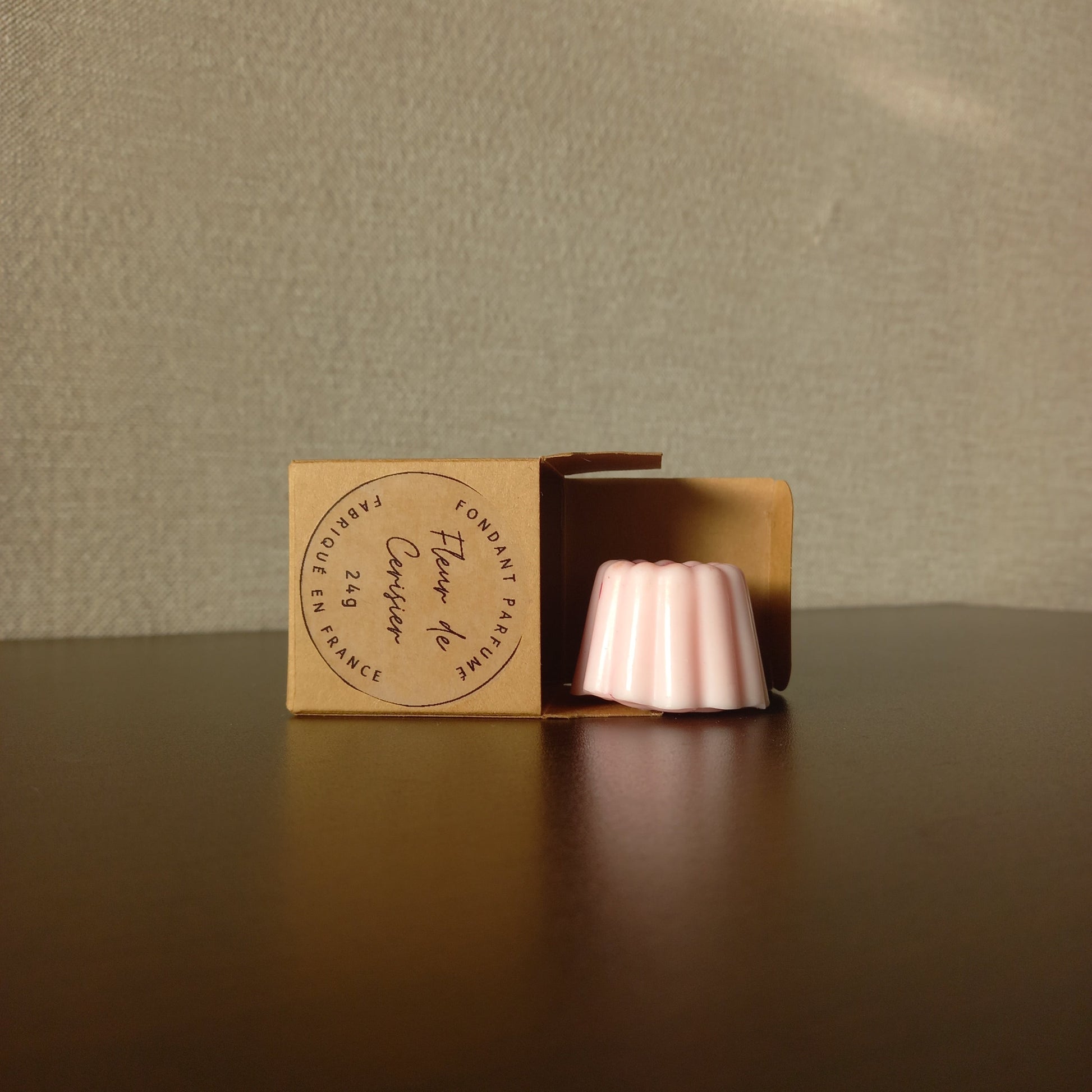 FONDANT PARFUMÉ CANNELÉ FLEUR DE CERISIER